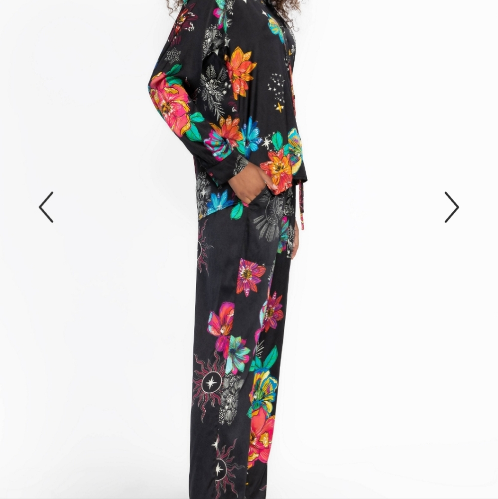 Johnny Was Erik Lounge Set in Starry Night Black, Size L. - Picture 8 of 8